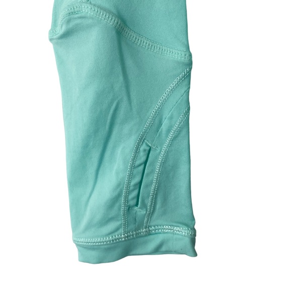 Lululemon Aqua Blue Top - Size 4 - Picture 4 of 8